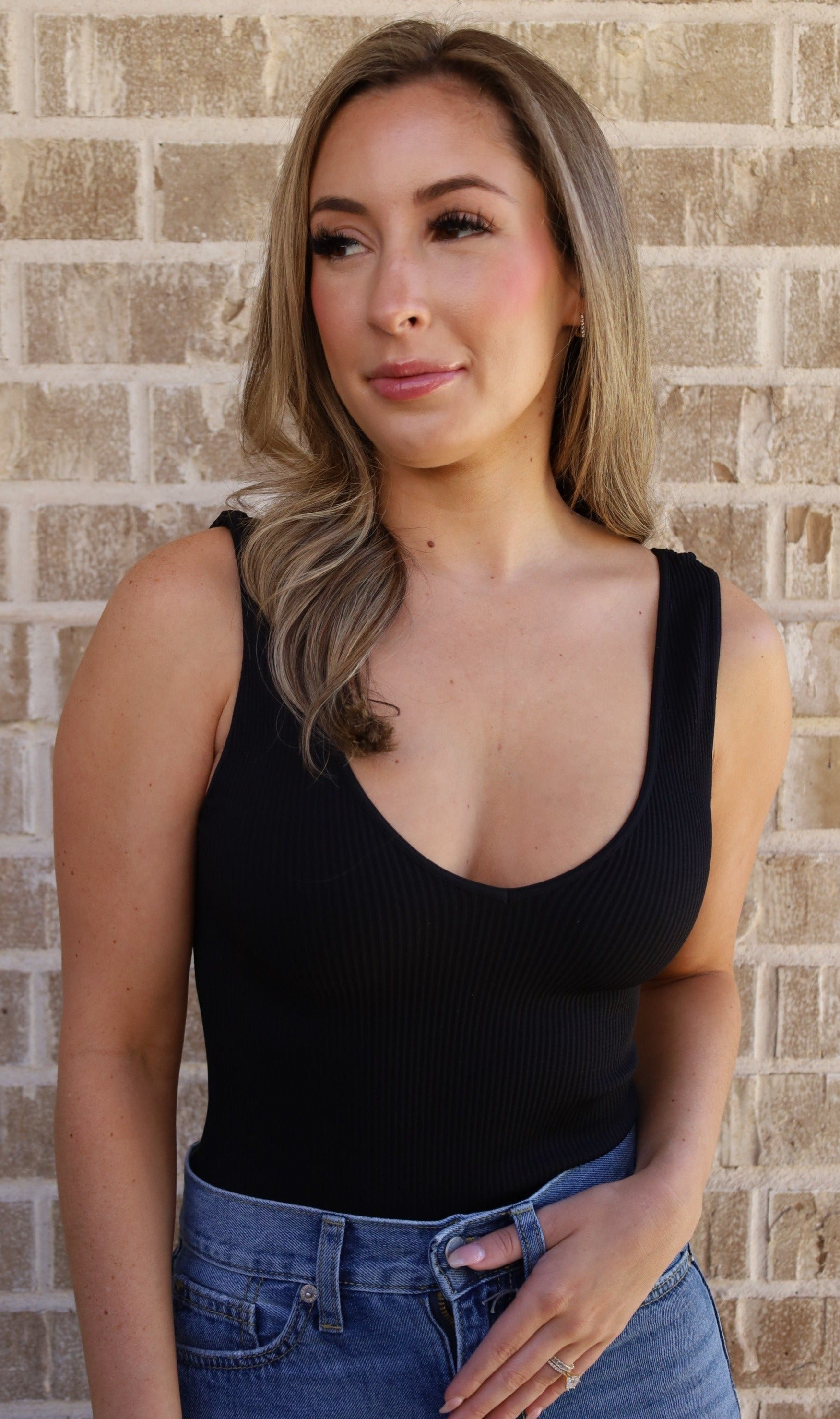 Chic Romance Seamless Ribbed V-Neck Bodysuit